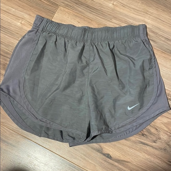 Nike Women's Charcoal Athletic Shorts - Picture 1 of 3